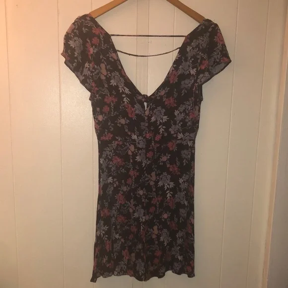 American Eagle Outfitters Pink Flutter Sleeve Mini Dress - Picture 5 of 8